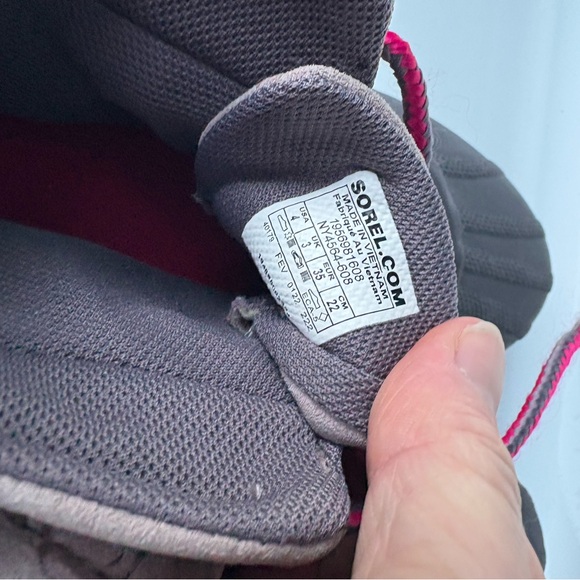Sorel Gray and Pink Sneakers - Picture 4 of 4